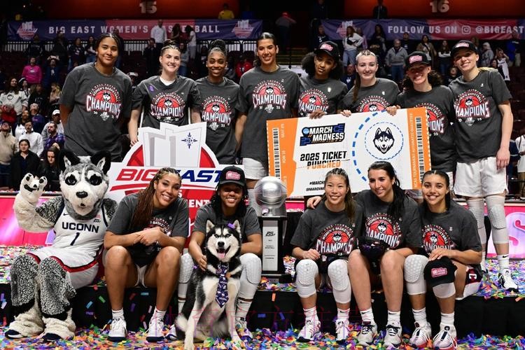 佩顿谈06年总冠军：起初我们动荡不安，但突然间凝聚为一体